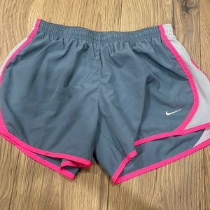 youth large nike shorts